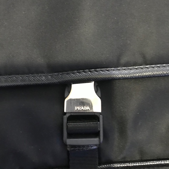 PRADA MESSENGER SIDE BAG - Picture 2 of 5